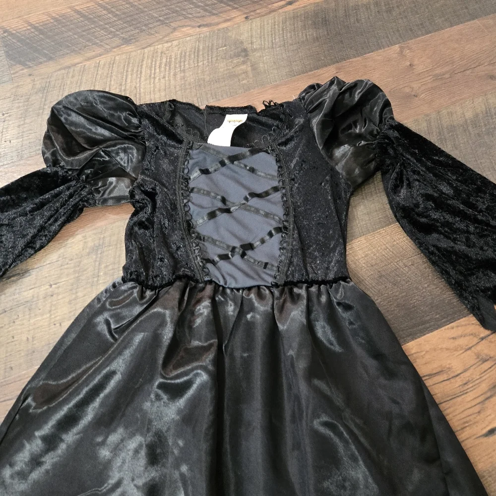 Black Kids Witch Costume Or Vampire